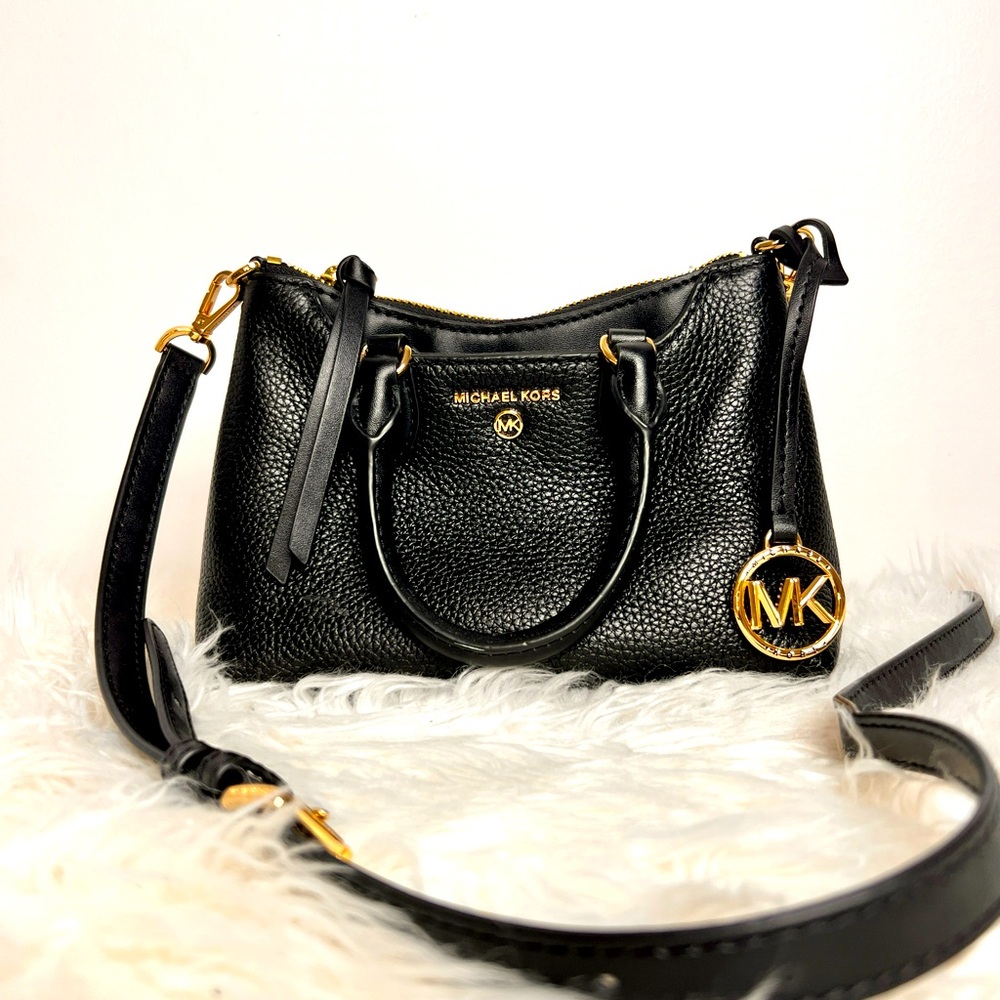 Excellent Condition XS Michael Kors bag